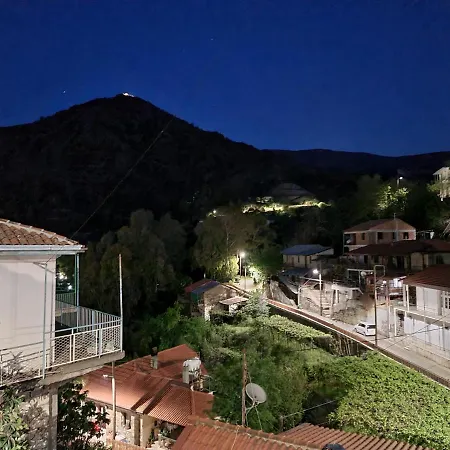 Elpiniki's Old House Kalopanagiotis