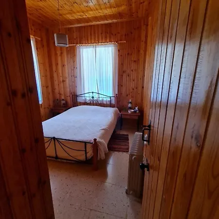 Elpiniki's Old House * Kalopanagiotis