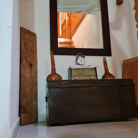 别墅 Elpiniki's Old House 卡洛帕尼亚伊奥蒂斯