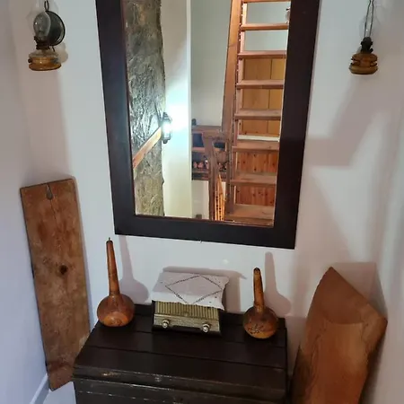 Elpiniki's Old House Villa Kalopanajótisz