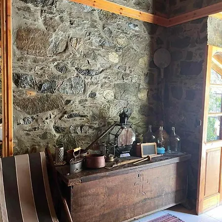 Elpiniki's Old House Villa *