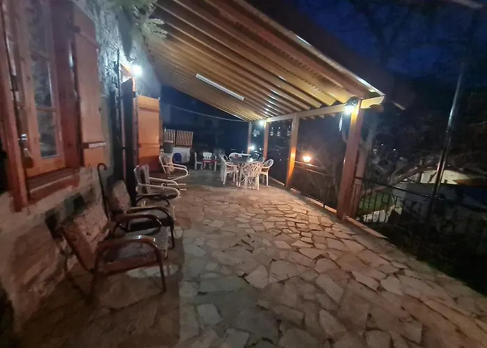 Vila Elpiniki's Old House Kalopanagiotis