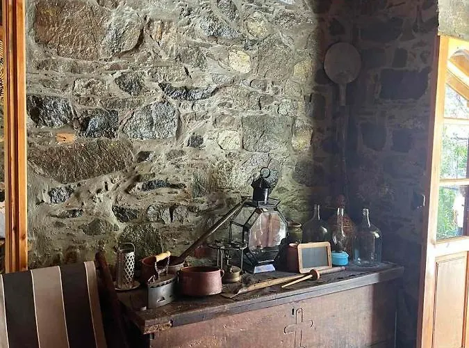 Elpiniki's Old House Villa *